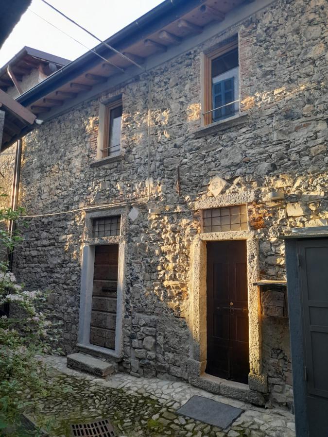 Hôtel Antica Calvasino à Lezzeno Extérieur photo